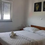 Aurora Apartments-nin- 25m To The Appartement Nin