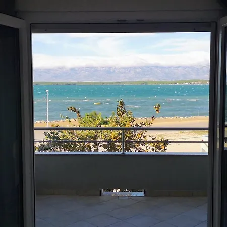 Aurora Apartments-nin- 25m To The