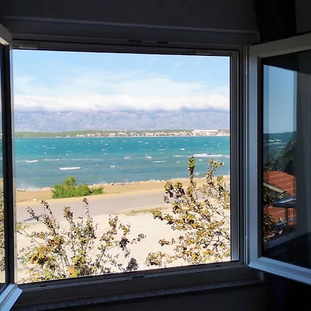 Apartment Aurora Apartments-nin- 25m To The Beach *