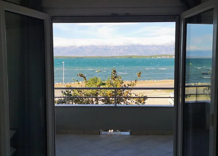 Aurora Apartments-nin- 25m To The